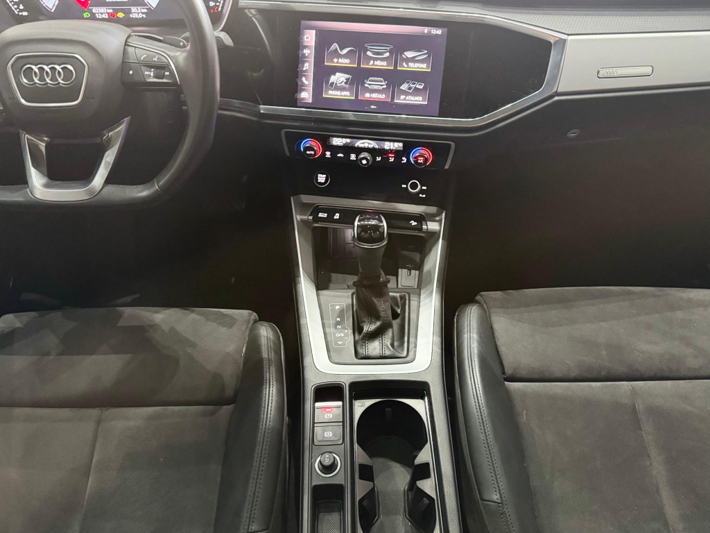 Imagem do veículo AUDI Q3 1.4 35 TFSI GASOLINA BLACK S TRONIC