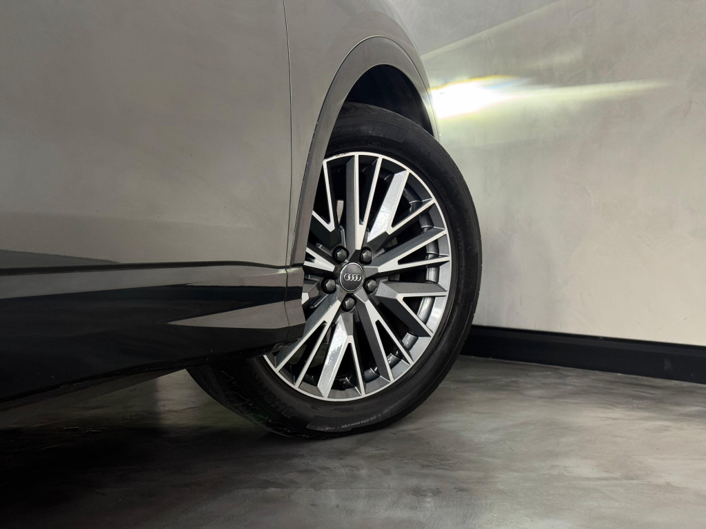 Imagem do veículo AUDI Q3 1.4 35 TFSI GASOLINA BLACK S TRONIC