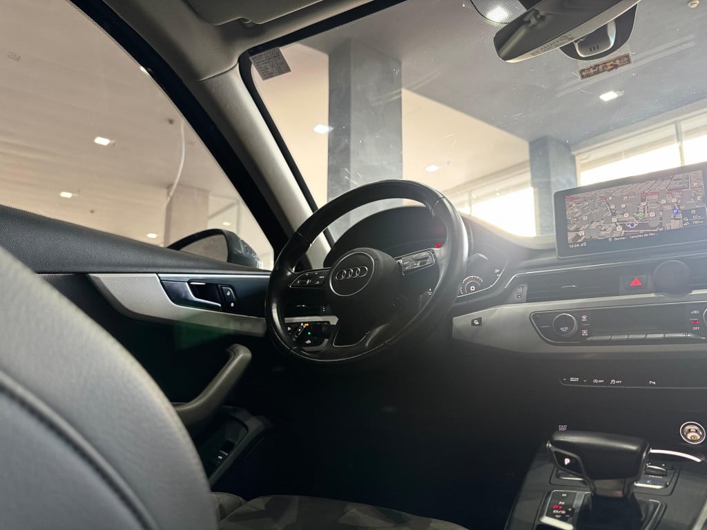 Imagem do veículo AUDI A4 2.0 TFSI AMBIENTE 183CV GASOLINA 4P MULTITRONIC