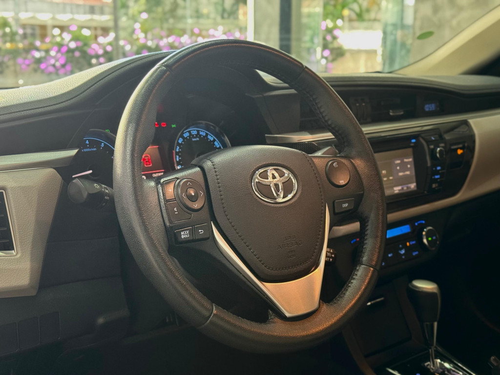 Imagem do veículo TOYOTA COROLLA 2.0 XEI 16V FLEX 4P AUTOMÁTICO