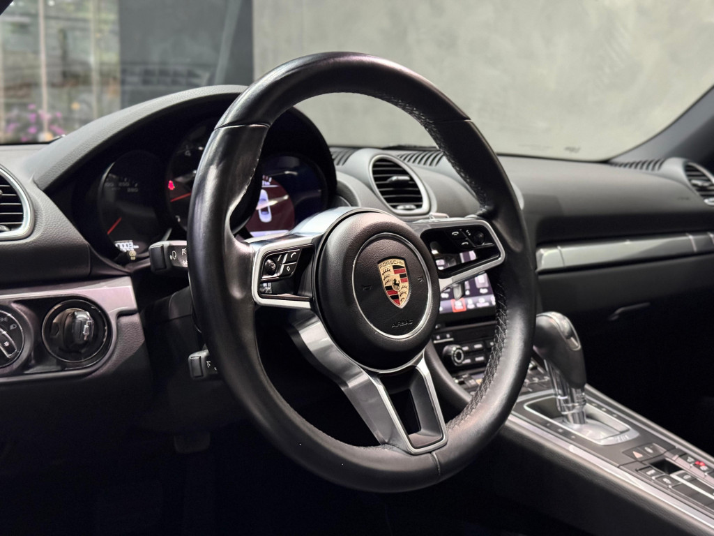 Imagem do veículo PORSCHE 718 2.0 16V H4 GASOLINA BOXSTER PDK