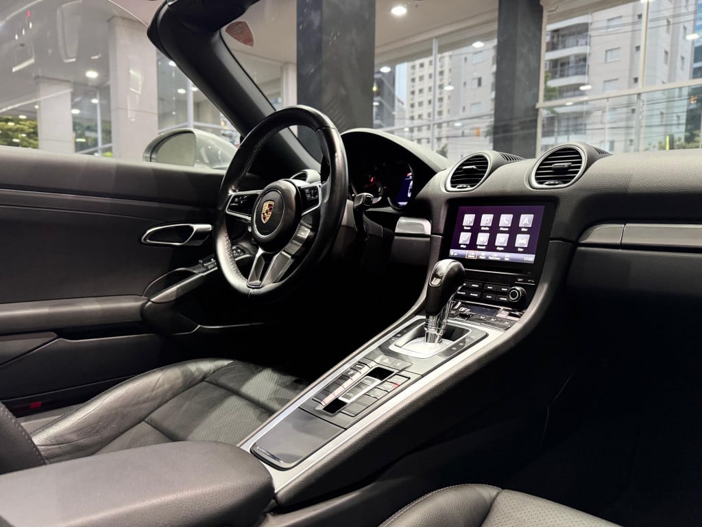Imagem do veículo PORSCHE 718 2.0 16V H4 GASOLINA BOXSTER PDK
