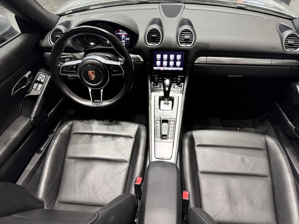 Imagem do veículo PORSCHE 718 2.0 16V H4 GASOLINA BOXSTER PDK