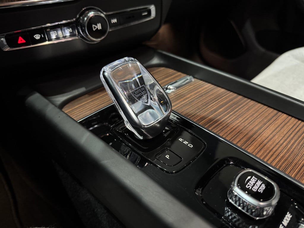 Imagem do veículo VOLVO XC60 2.0 T8 HYBRID INSCRIPTION AWD GEARTRONIC
