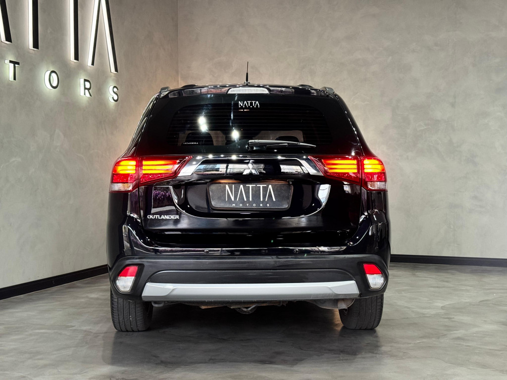 Imagem do veículo MITSUBISHI OUTLANDER 2.0 16V GASOLINA 4P AUTOMÁTICO