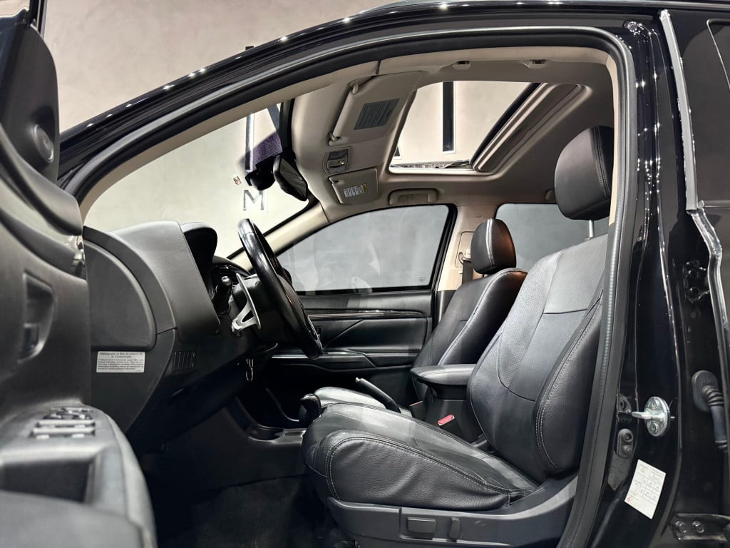 Imagem do veículo MITSUBISHI OUTLANDER 2.0 16V GASOLINA 4P AUTOMÁTICO