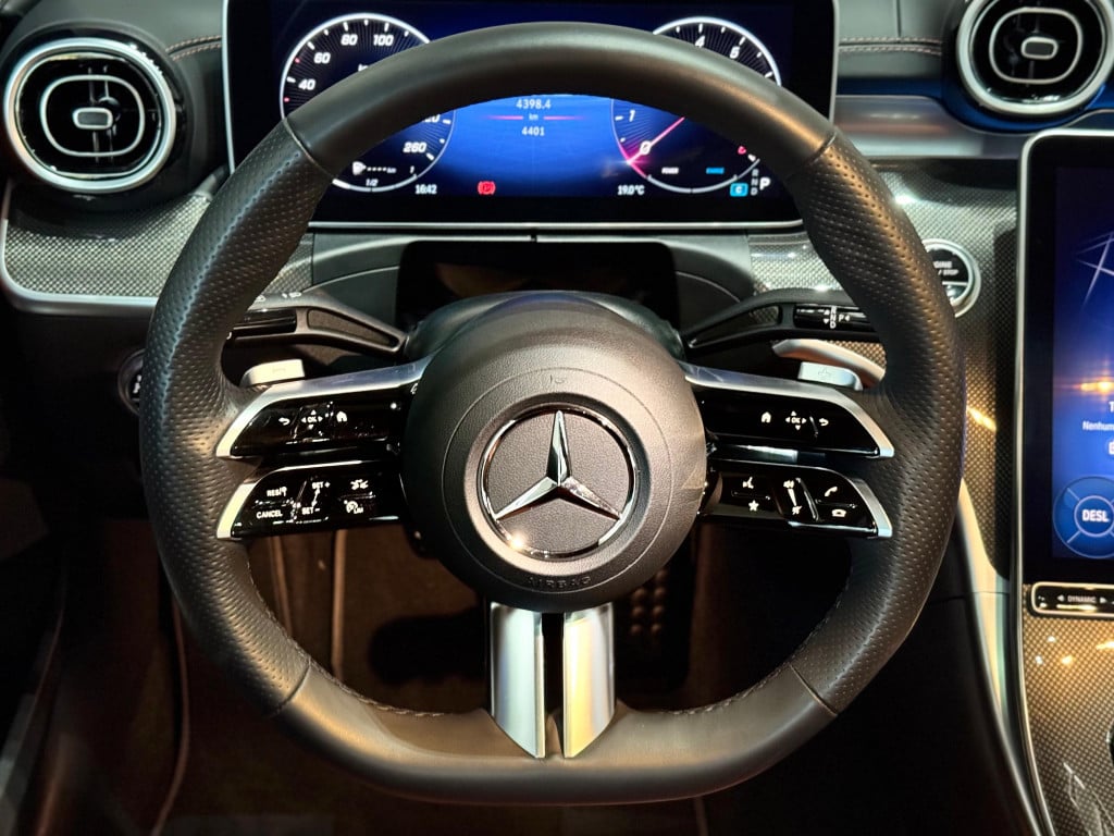 Imagem do veículo MERCEDES-BENZ C 300 AMG Line 2.0 TB Aut. (Híbrido)