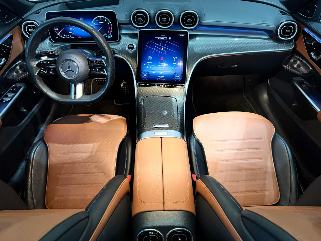 Imagem do veículo MERCEDES-BENZ C 300 AMG Line 2.0 TB Aut. (Híbrido)