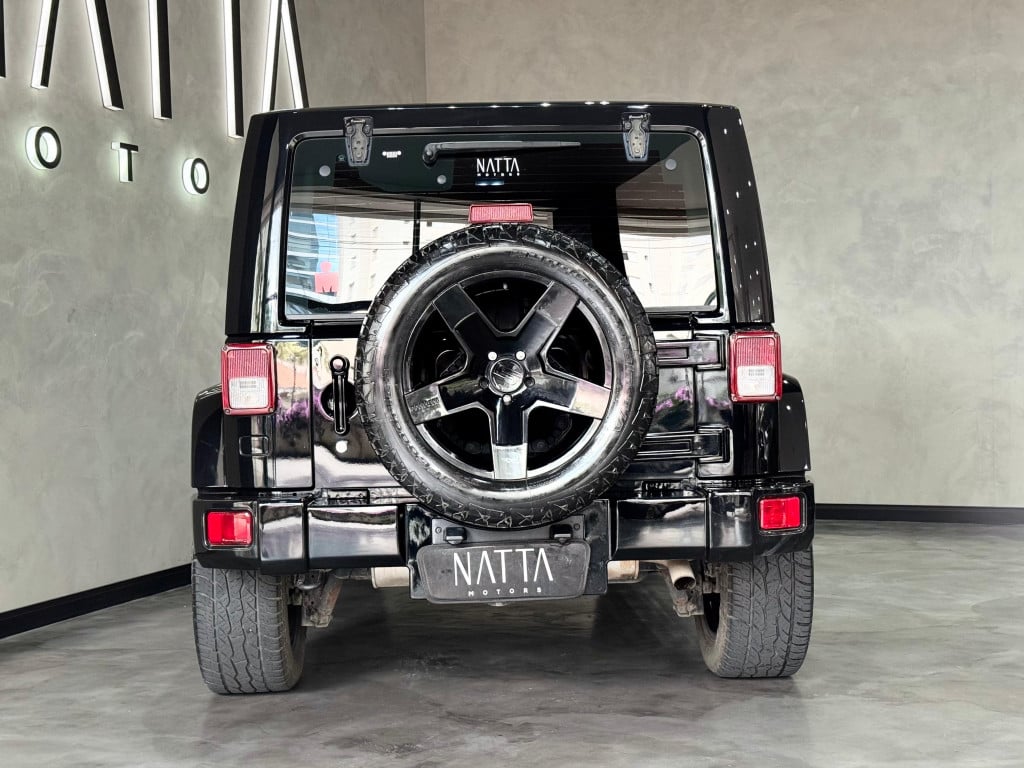 Imagem do veículo JEEP WRANGLER 3.6 UNLIMITED SPORT 4X4 V6 GASOLINA 4P AUTOMÁTICO