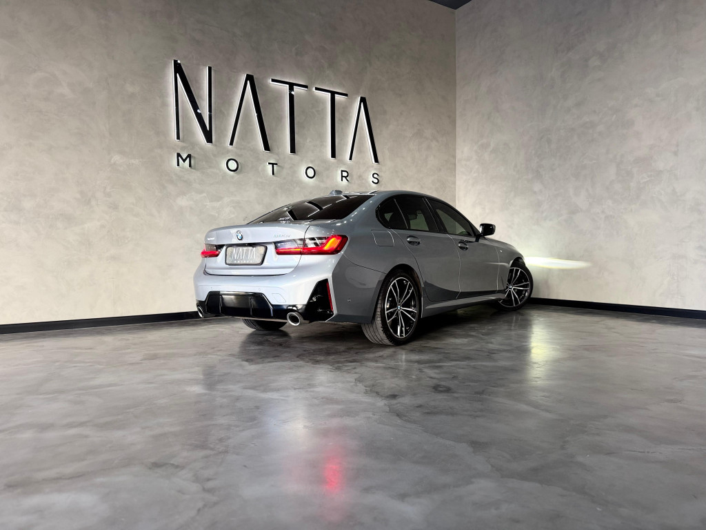 Imagem do veículo BMW 320i 2.0 16V TURBO FLEX M SPORT 10th ANNIVERSARY EDITION AUTOMÁTICO