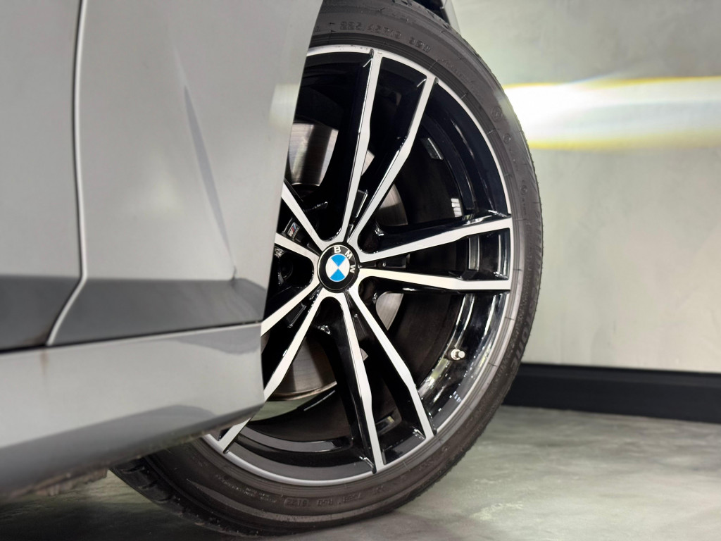 Imagem do veículo BMW 320i 2.0 16V TURBO FLEX M SPORT 10th ANNIVERSARY EDITION AUTOMÁTICO