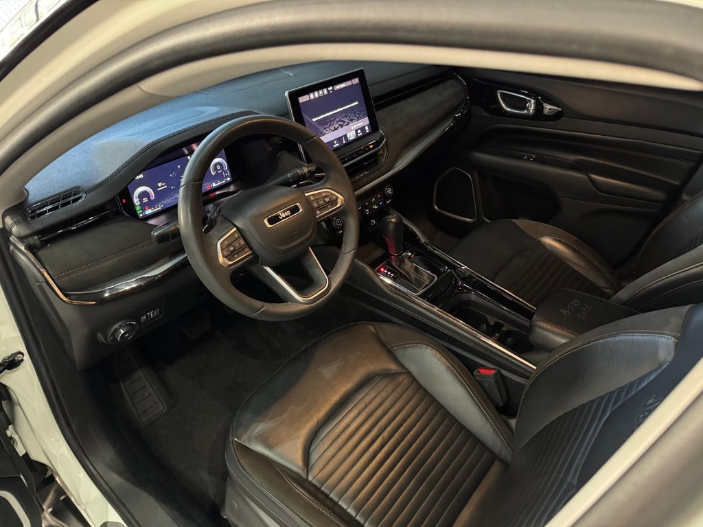 Imagem do veículo JEEP COMMANDER Limited T270 1.3 TB Flex Aut.
