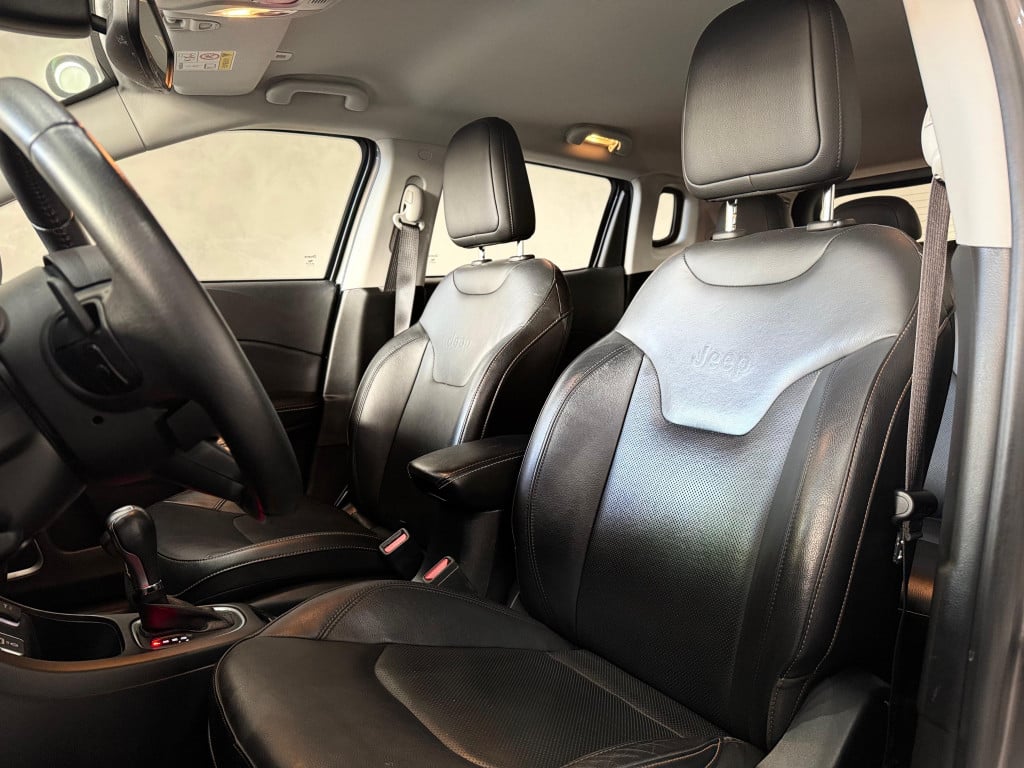 Imagem do veículo JEEP COMPASS 2.0 16V FLEX LONGITUDE AUTOMÁTICO