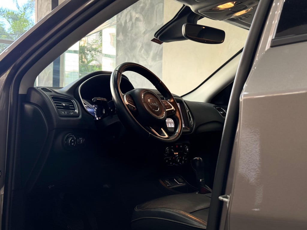 Imagem do veículo JEEP COMPASS 2.0 16V FLEX LONGITUDE AUTOMÁTICO