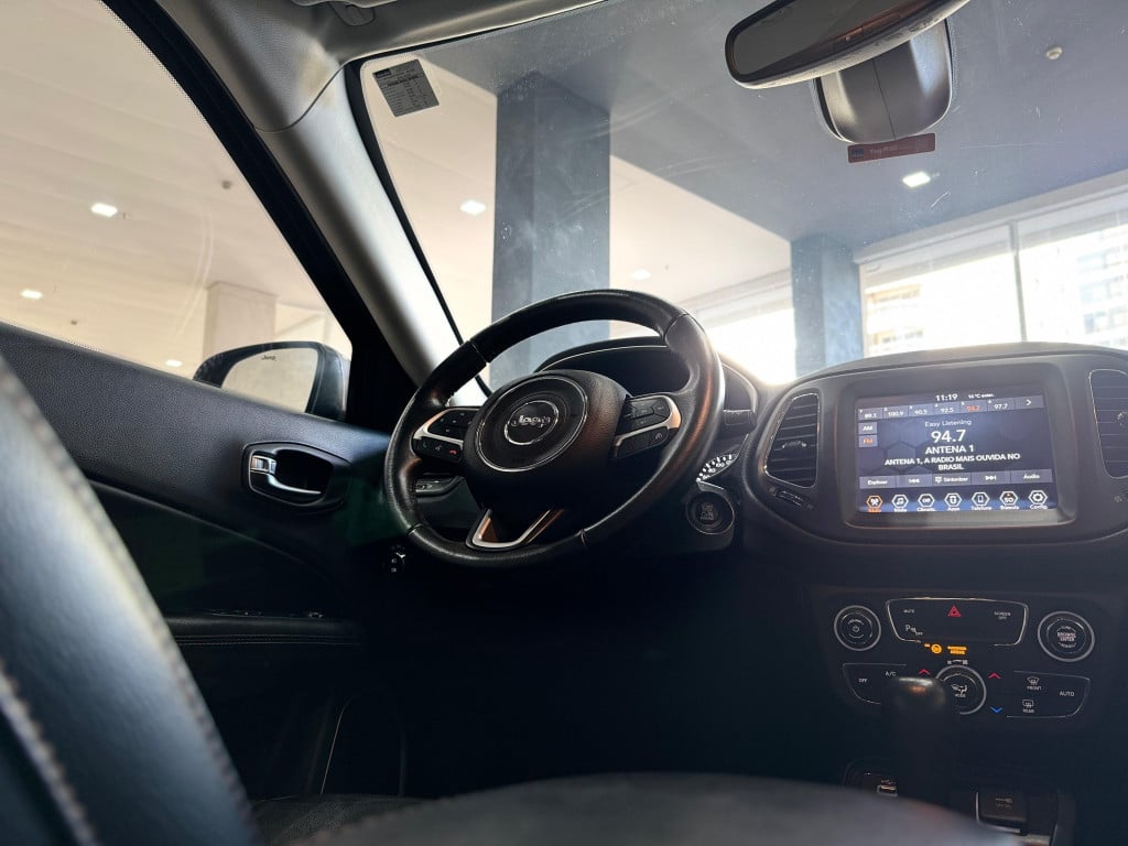 Imagem do veículo JEEP COMPASS 2.0 16V FLEX LONGITUDE AUTOMÁTICO