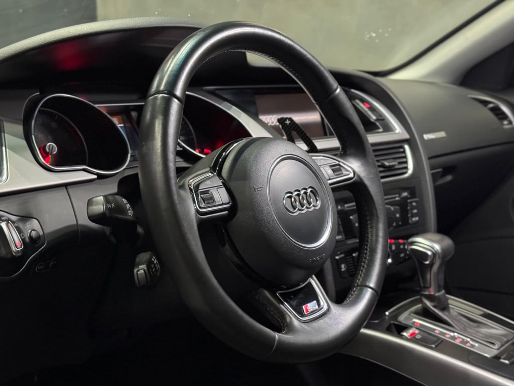 Imagem do veículo AUDI A5 2.0 TFSI SPORTBACK AMBIENTE 16V GASOLINA 4P MULTITRONIC