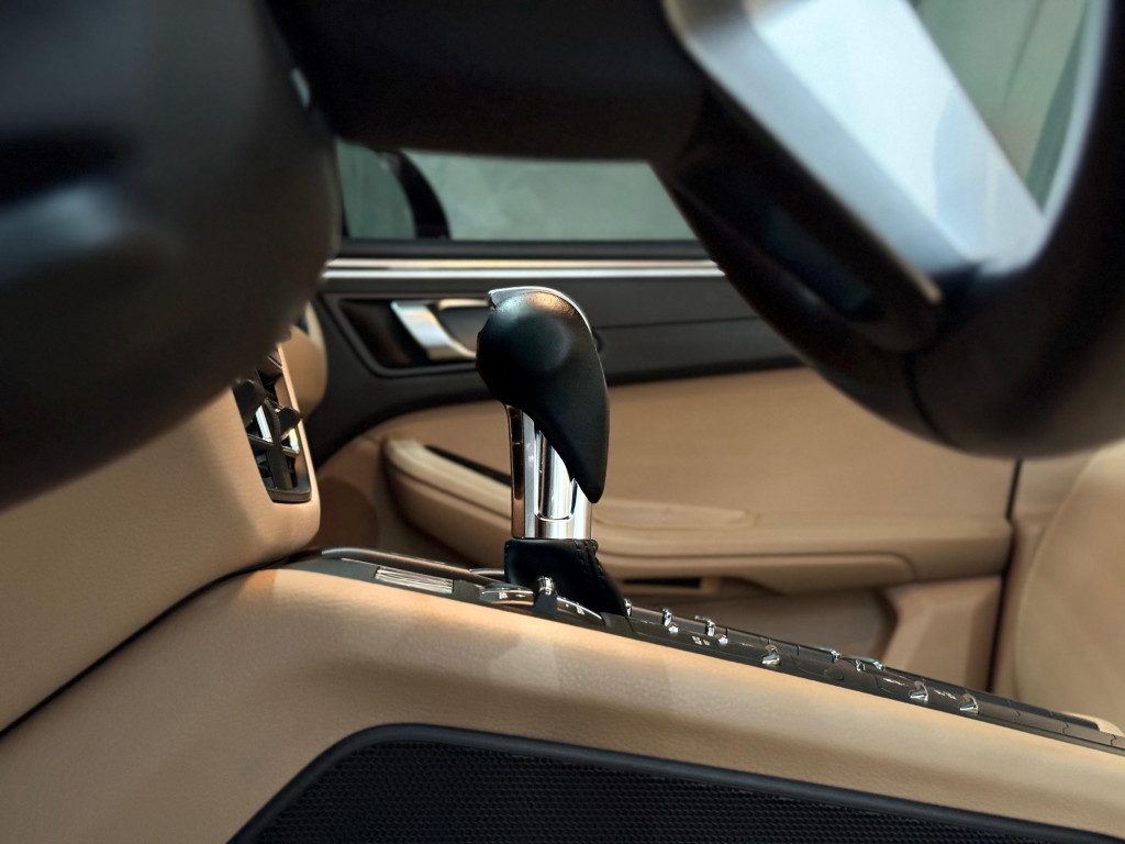 Imagem do veículo PORSCHE MACAN 2.0 16V GASOLINA 4P AUTOMÁTICO