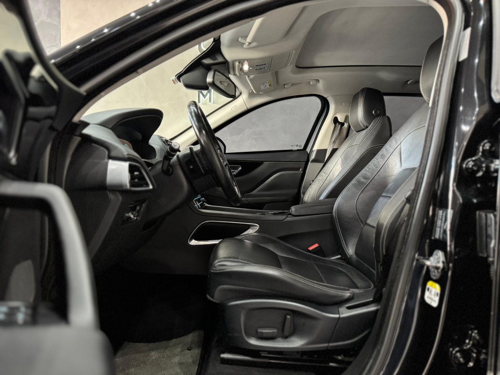 Imagem do veículo JAGUAR F-PACE 3.0 V6 SUPERCHARGED R-SPORT AWD 4P AUTOMÁTICO