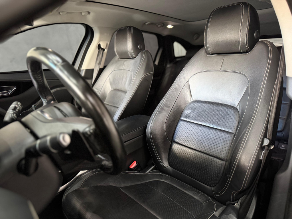 Imagem do veículo JAGUAR F-PACE 3.0 V6 SUPERCHARGED R-SPORT AWD 4P AUTOMÁTICO