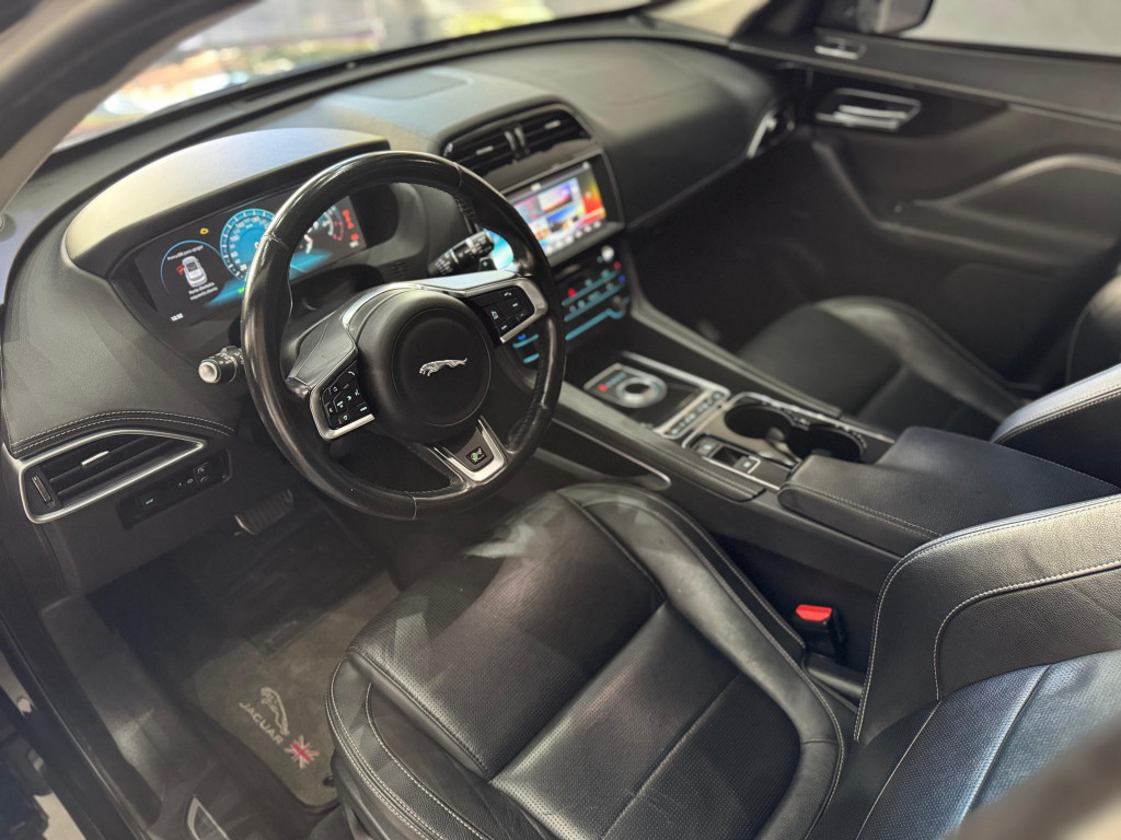 Imagem do veículo JAGUAR F-PACE 3.0 V6 SUPERCHARGED R-SPORT AWD 4P AUTOMÁTICO