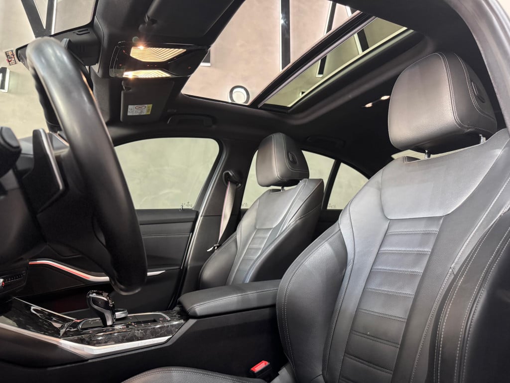 Imagem do veículo BMW 320i 2.0 16V TURBO GASOLINA M SPORT AUTOMÁTICO