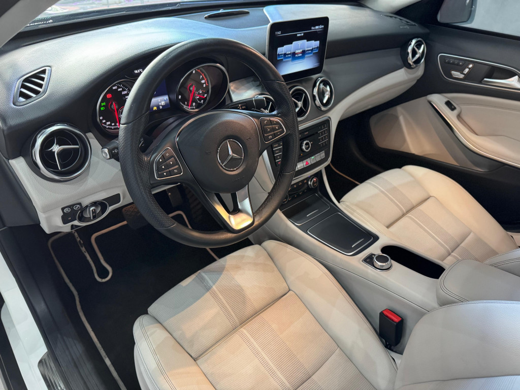 Imagem do veículo MERCEDES-BENZ GLA 200 1.6 CGI FLEX ADVANCE 7G-DCT