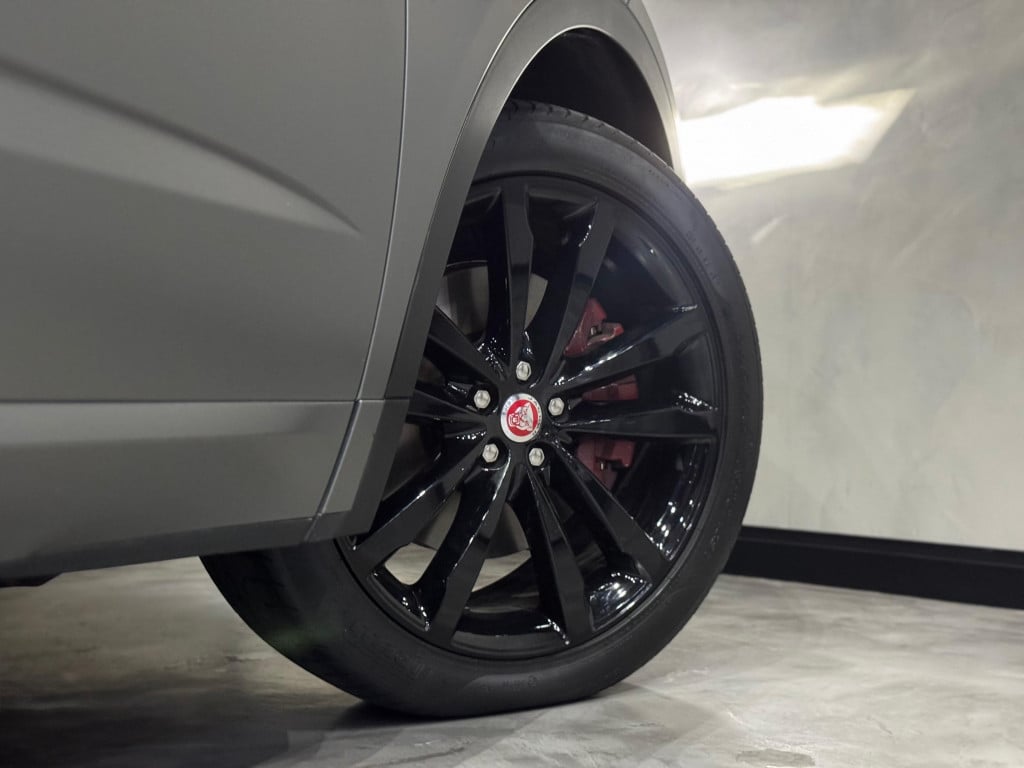 Imagem do veículo JAGUAR E-PACE 2.0 16V P300 GASOLINA R-DYNAMIC HSE AWD AUTOMÁTICO