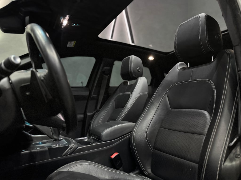 Imagem do veículo JAGUAR E-PACE 2.0 16V P300 GASOLINA R-DYNAMIC HSE AWD AUTOMÁTICO
