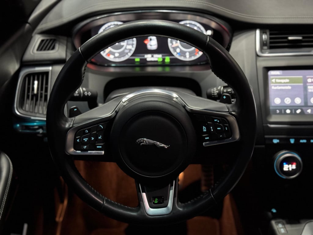 Imagem do veículo JAGUAR E-PACE 2.0 16V P300 GASOLINA R-DYNAMIC HSE AWD AUTOMÁTICO