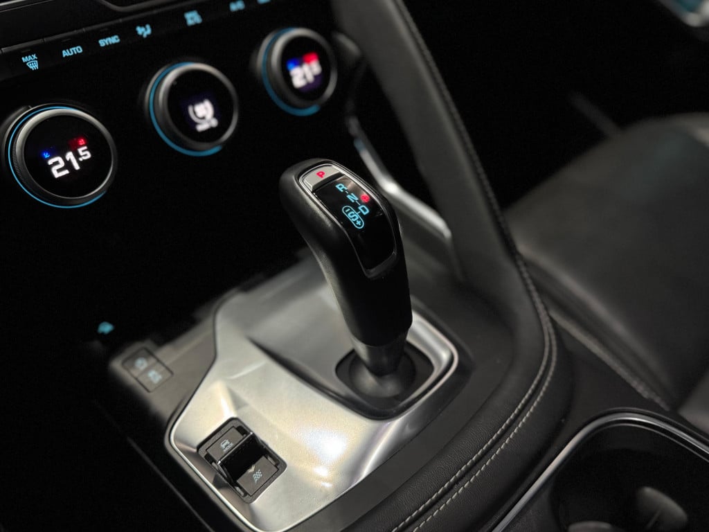 Imagem do veículo JAGUAR E-PACE 2.0 16V P300 GASOLINA R-DYNAMIC HSE AWD AUTOMÁTICO