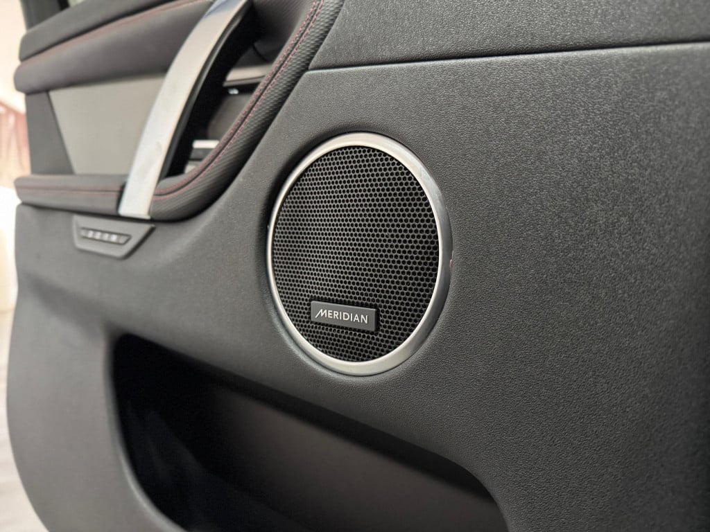 Imagem do veículo LAND ROVER DISCOVERY SPORT 2.0 P250 TURBO FLEX R-DYNAMIC SE AUTOMÁTICO