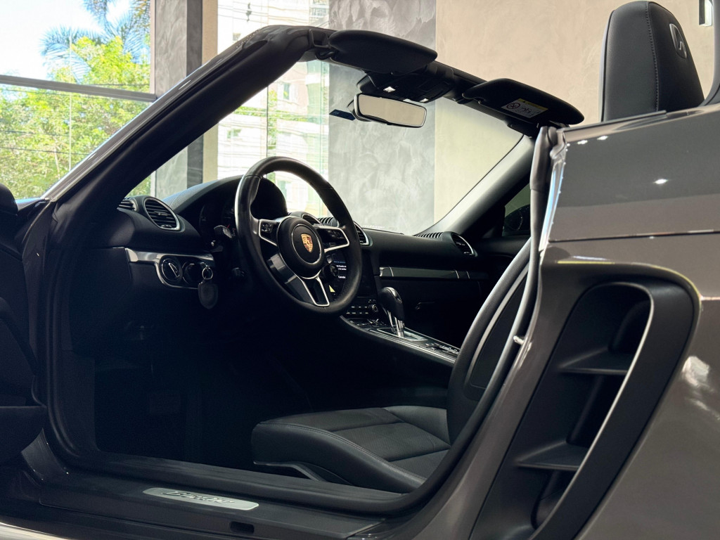 Imagem do veículo PORSCHE 718 2.0 16V H4 GASOLINA BOXSTER PDK