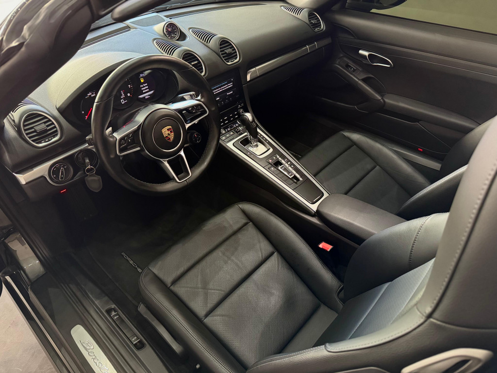 Imagem do veículo PORSCHE 718 2.0 16V H4 GASOLINA BOXSTER PDK