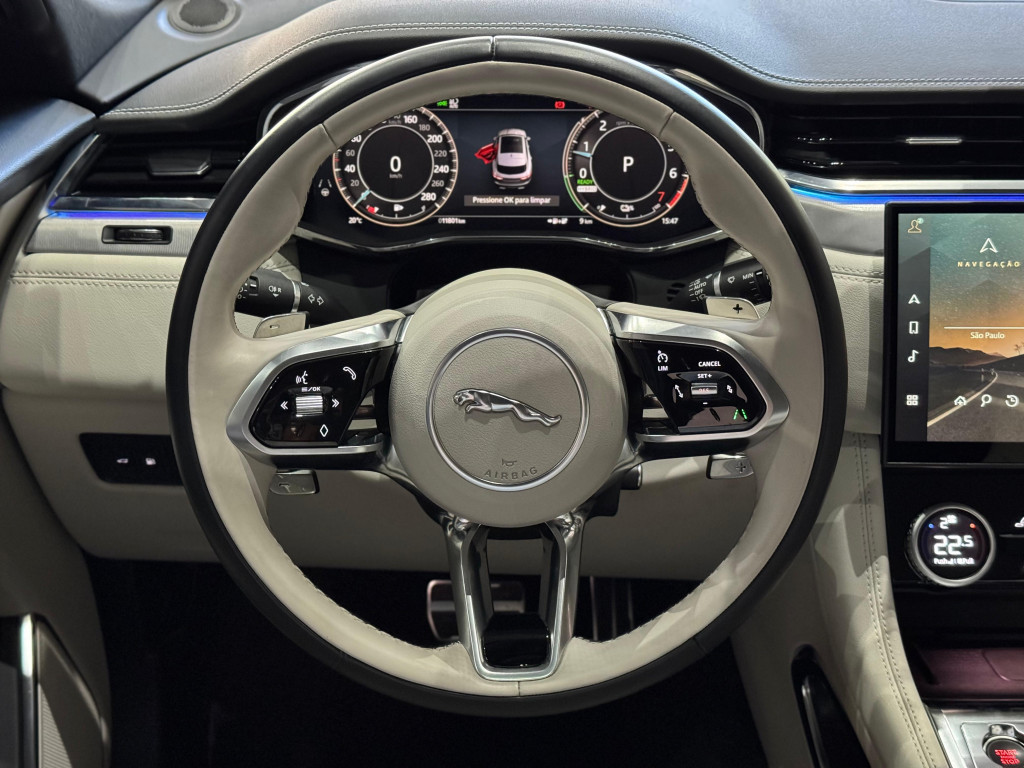 Imagem do veículo JAGUAR F-PACE 2.0 P400e PHEV R-DYNAMIC HSE AWD AUTOMÁTICO
