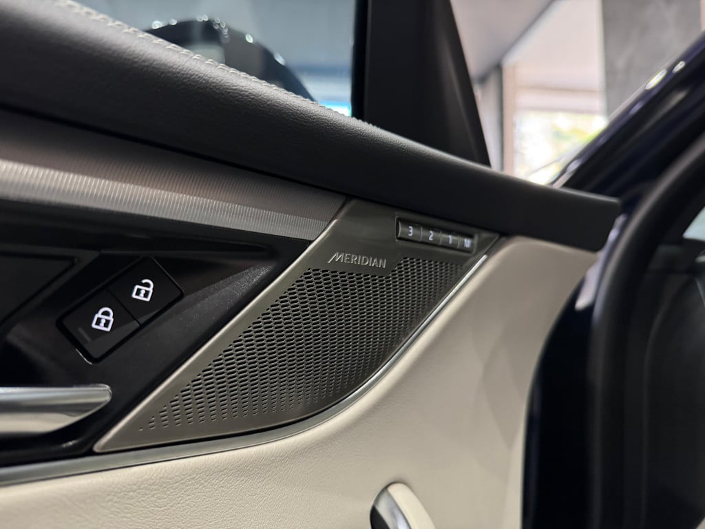 Imagem do veículo JAGUAR F-PACE 2.0 P400e PHEV R-DYNAMIC HSE AWD AUTOMÁTICO