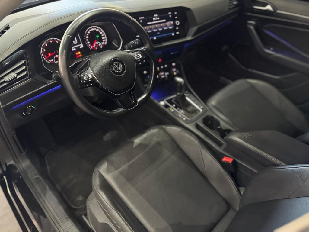 Imagem do veículo VOLKSWAGEN JETTA 1.4 250 TSI TOTAL FLEX COMFORTLINE TIPTRONIC
