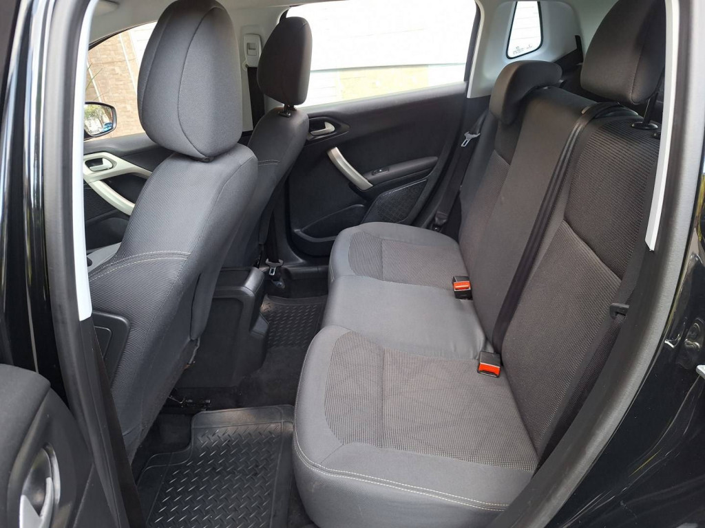 Imagem do veículo PEUGEOT 2008 1.6 16V FLEX ALLURE 4P AUTOMÁTICO
