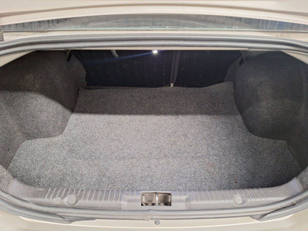 Imagem do veículo FORD FIESTA 1.6 ROCAM SE SEDAN 8V FLEX 4P MANUAL