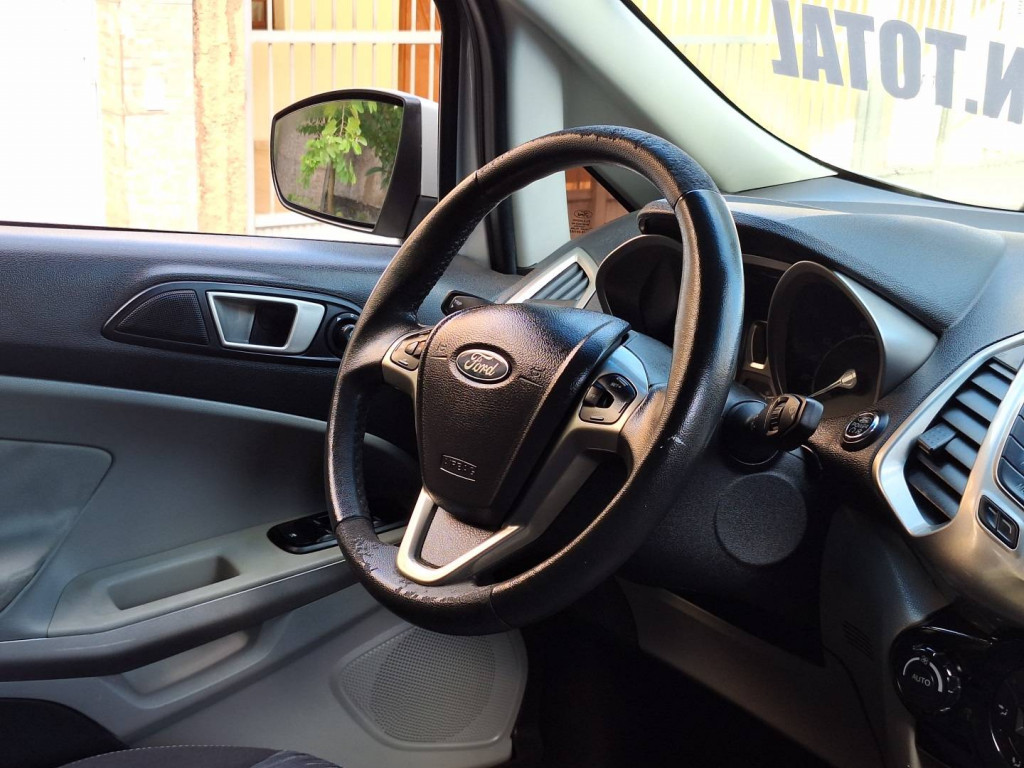 Imagem do veículo FORD ECOSPORT 2.0 TITANIUM 16V FLEX 4P AUTOMÁTICO