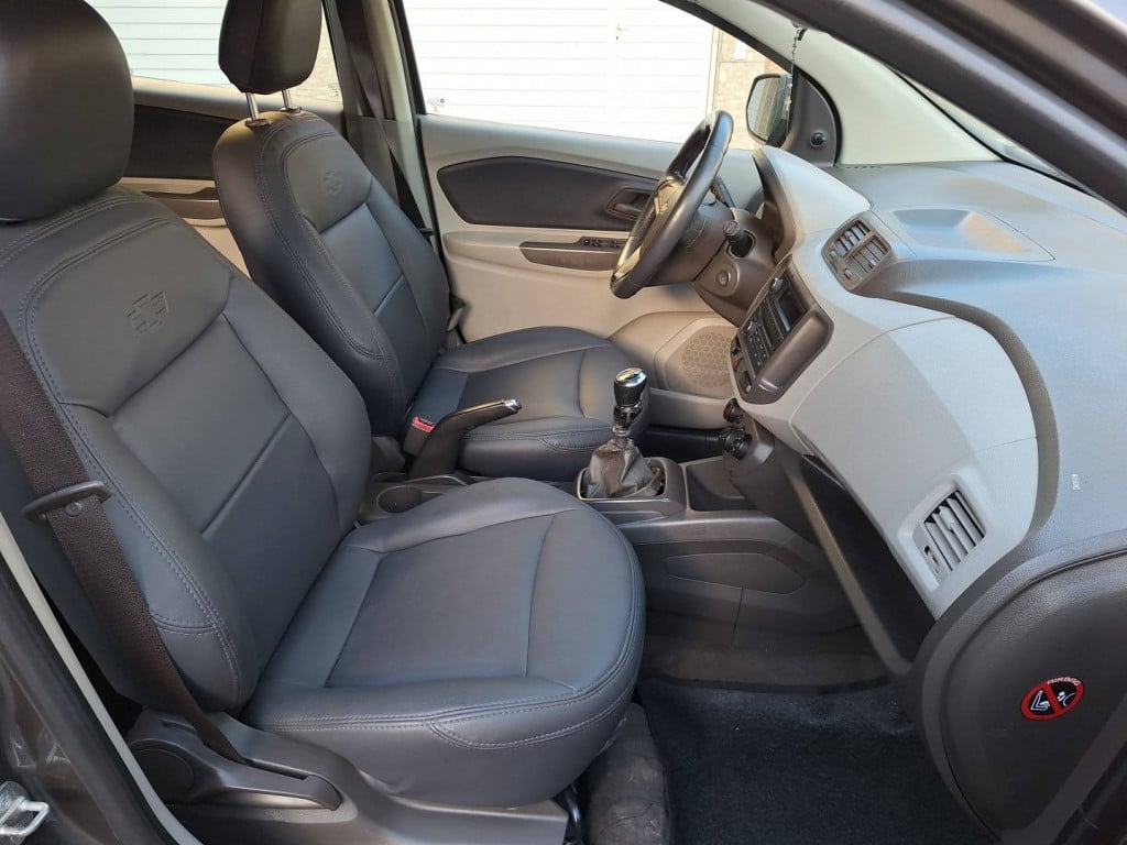 Imagem do veículo CHEVROLET SPIN 1.8 LT 8V FLEX 4P MANUAL