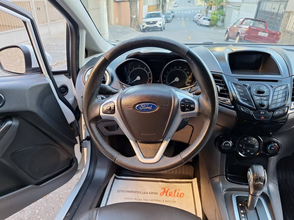 Imagem do veículo FORD FIESTA 1.6 TITANIUM HATCH 16V FLEX 4P AUTOMÁTICO