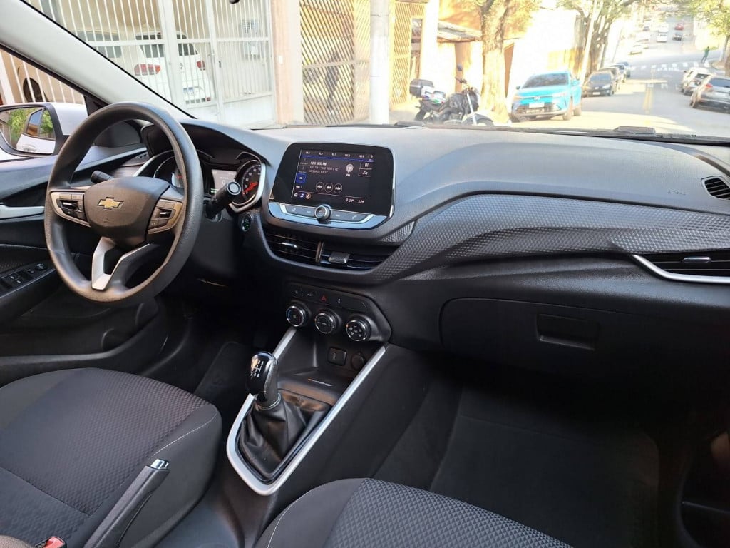 Imagem do veículo CHEVROLET ONIX 1.0 FLEX PLUS LT MANUAL