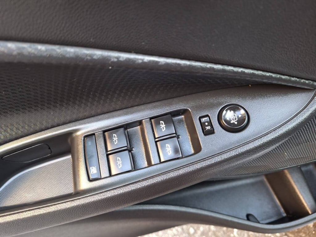 Imagem do veículo CHEVROLET ONIX 1.0 FLEX PLUS LT MANUAL