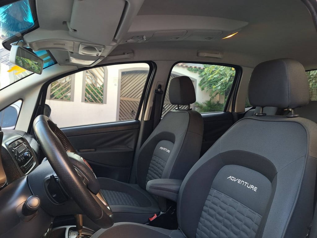 Imagem do veículo FIAT IDEA 1.8 MPI ADVENTURE 16V FLEX 4P AUTOMATIZADO