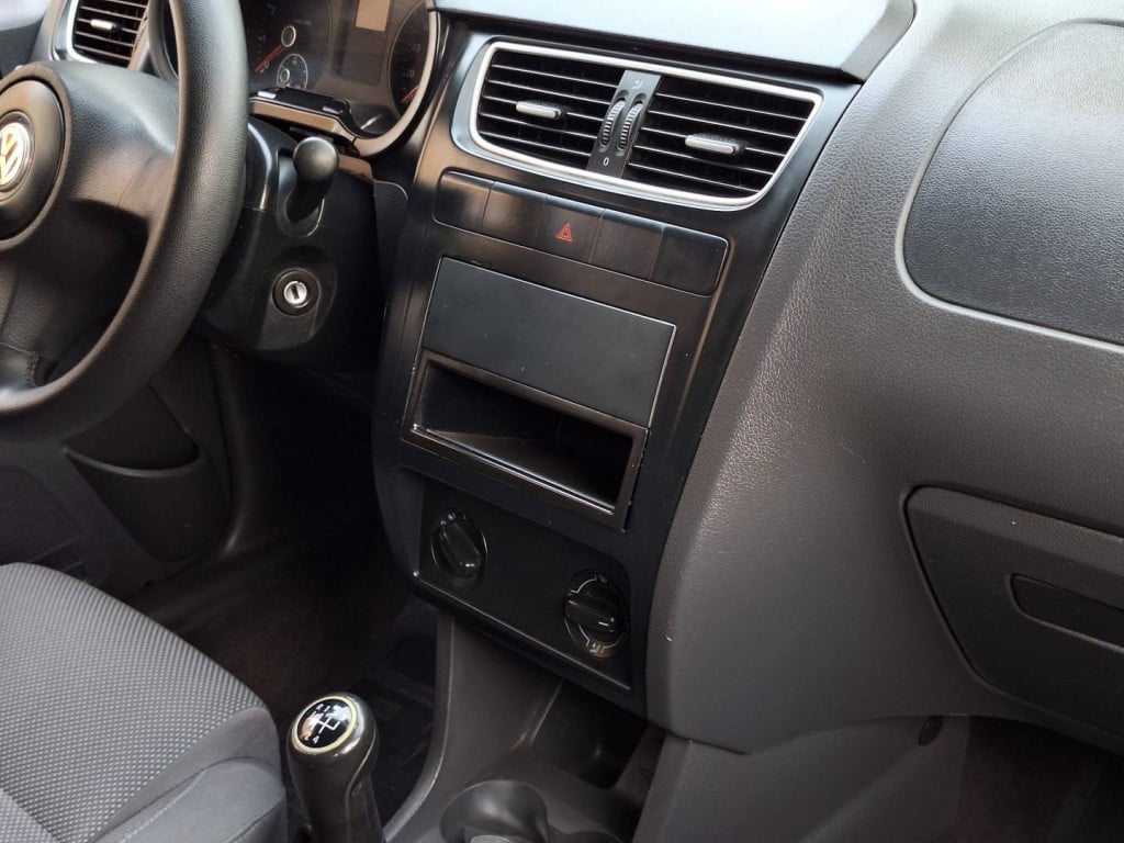 Imagem do veículo VOLKSWAGEN FOX 1.0 MI 8V FLEX 4P MANUAL
