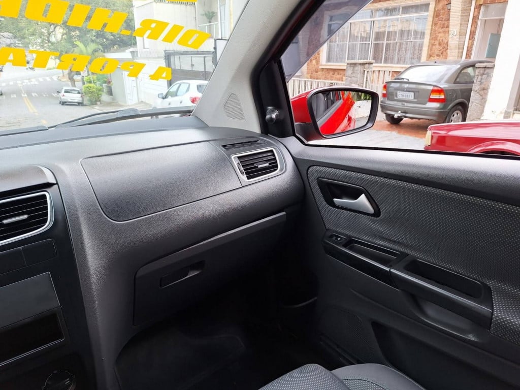 Imagem do veículo VOLKSWAGEN FOX 1.0 MI 8V FLEX 4P MANUAL