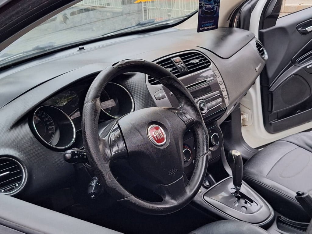 Imagem do veículo FIAT BRAVO 1.8 ESSENCE 16V FLEX 4P AUTOMÁTICO