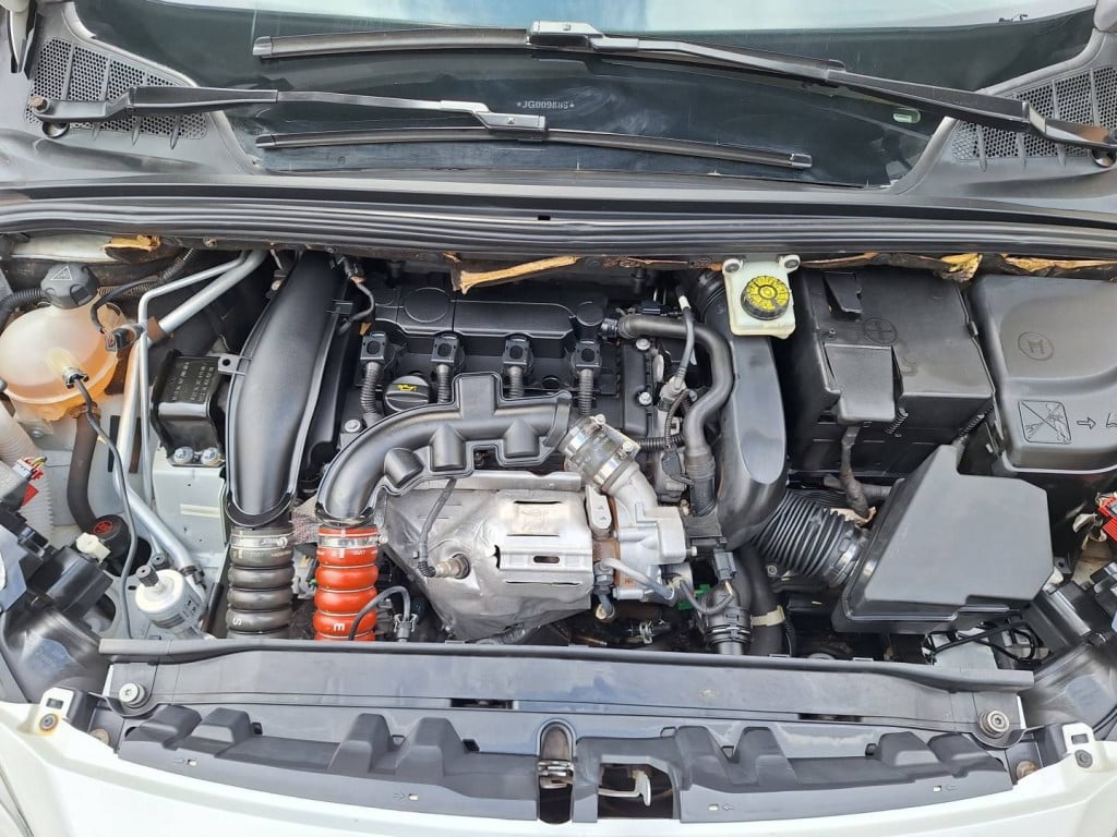 Imagem do veículo PEUGEOT 308 1.6 ALLURE BUSINESS THP 16V FLEX 4P AUTOMÁTICO