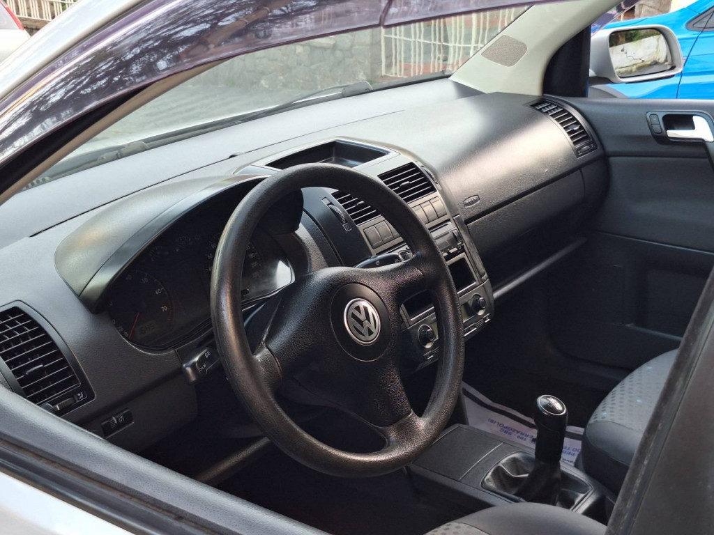Imagem do veículo VOLKSWAGEN POLO 1.6 MI 8V FLEX 4P MANUAL