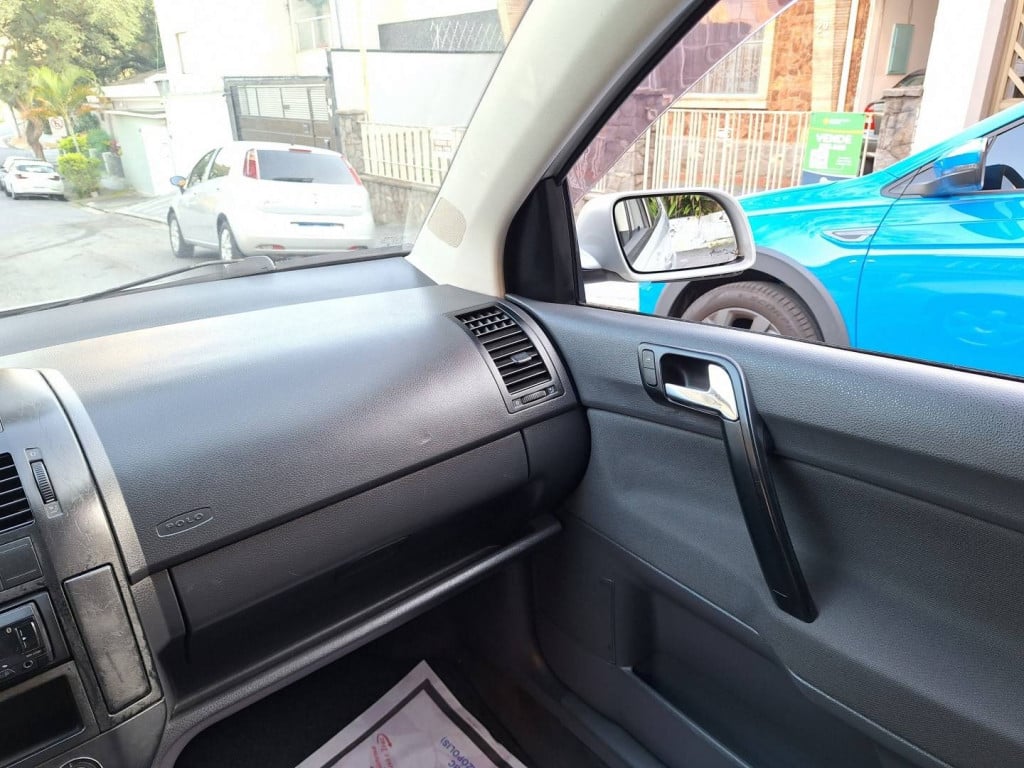 Imagem do veículo VOLKSWAGEN POLO 1.6 MI 8V FLEX 4P MANUAL